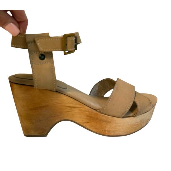 Freebird by Steven Sandals Cape Tan/Beige Wooden Platform sz 8 - Picture 1 of 7